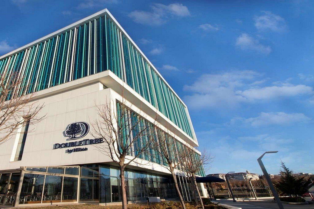 Doubletree By Hilton Ankara Incek Hotel Exterior photo